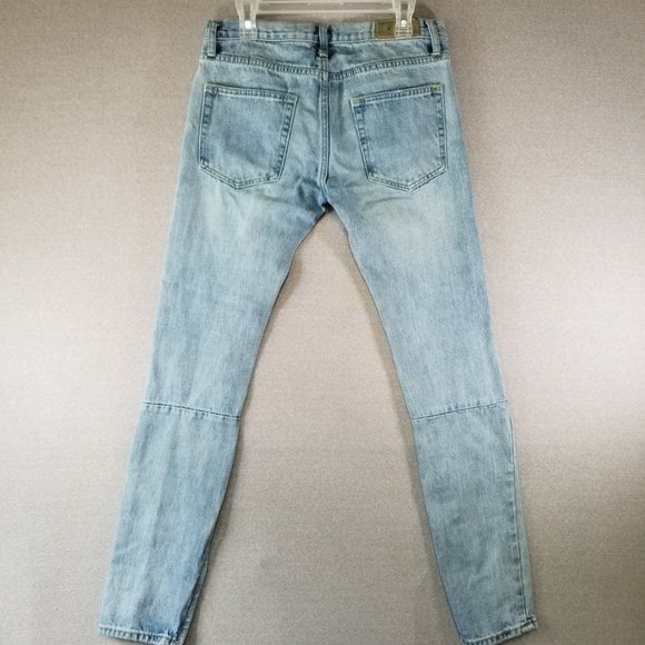 MNMI Light Wash Athletic Skinny Jeans - Picture 7 of 10